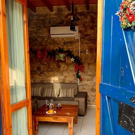 Ta Lofitika 1 Dom wakacyjny Limassol